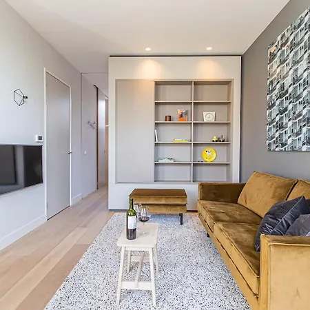 Darling City Apartment *