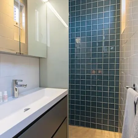 Darling City Apartment *